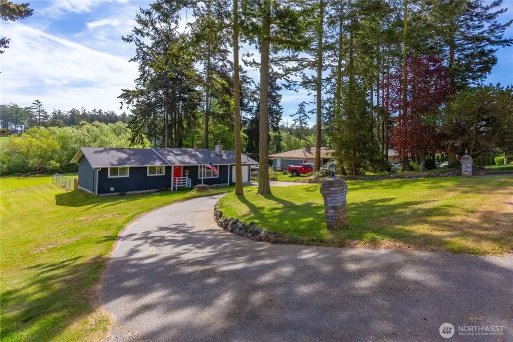 1986 Peacock Lane Oak Harbor WA 98277
