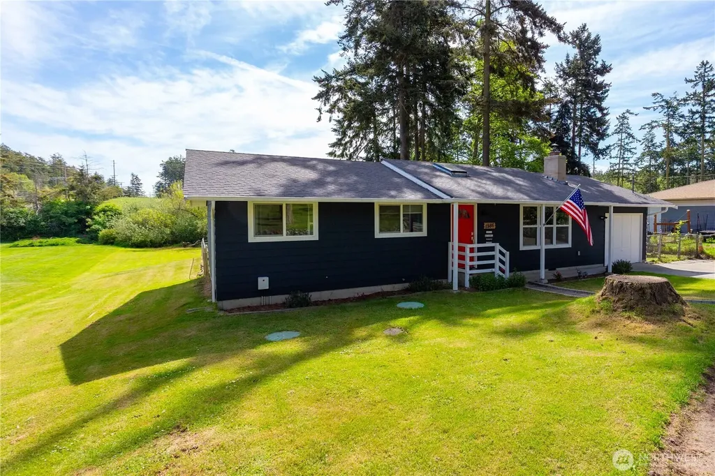 1986 Peacock Lane Oak Harbor WA 98277