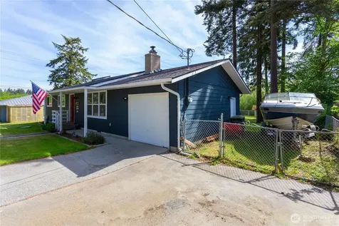 1986 Peacock Lane Oak Harbor WA 98277