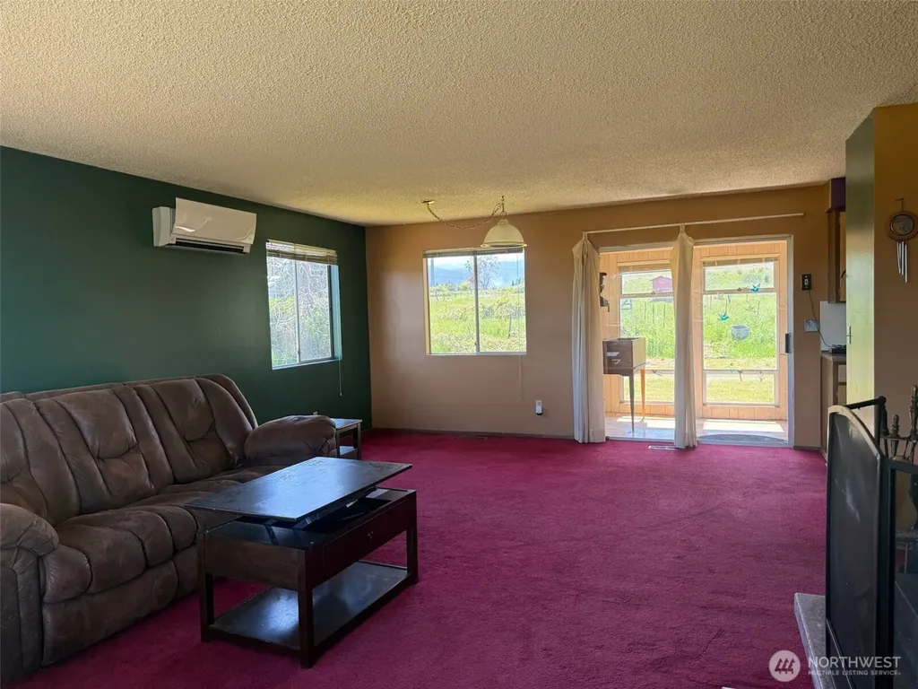46 Cliff Robinson Lane Sequim WA 98382