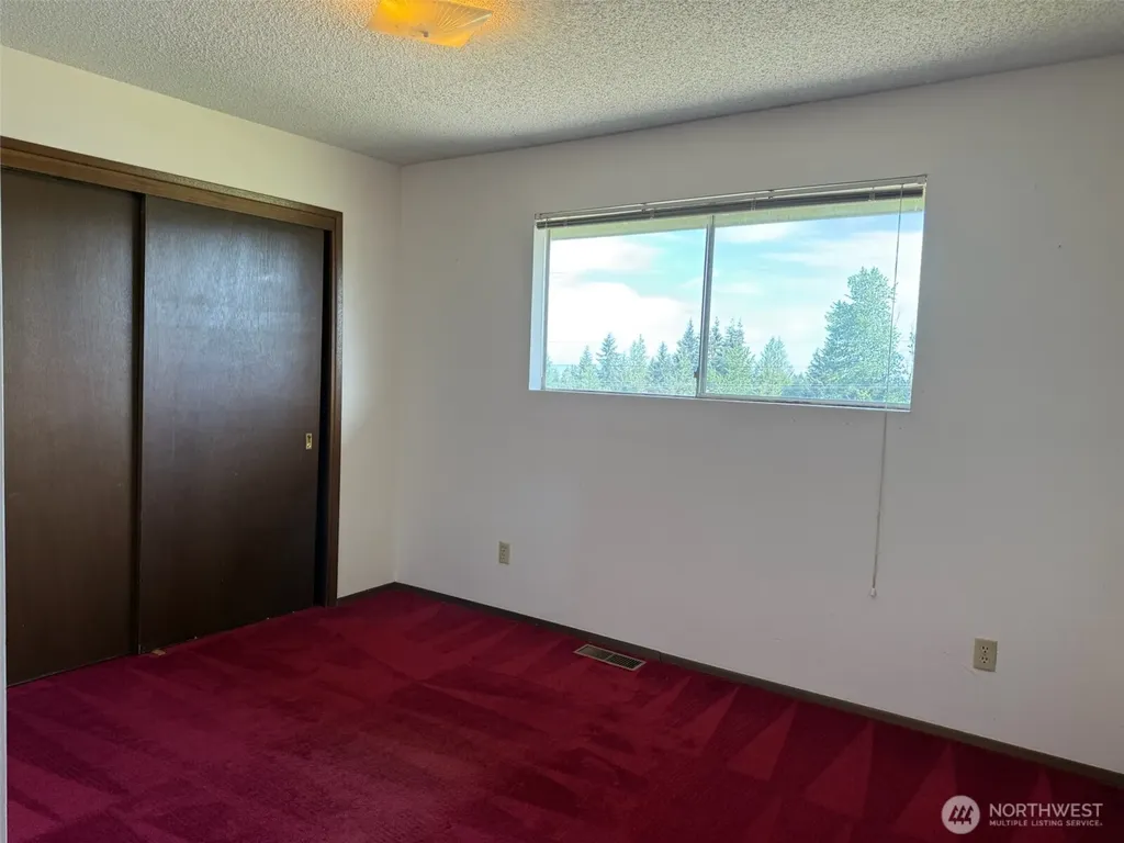 46 Cliff Robinson Lane Sequim WA 98382