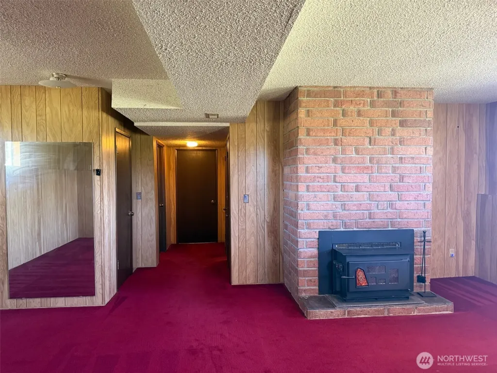 46 Cliff Robinson Lane Sequim WA 98382