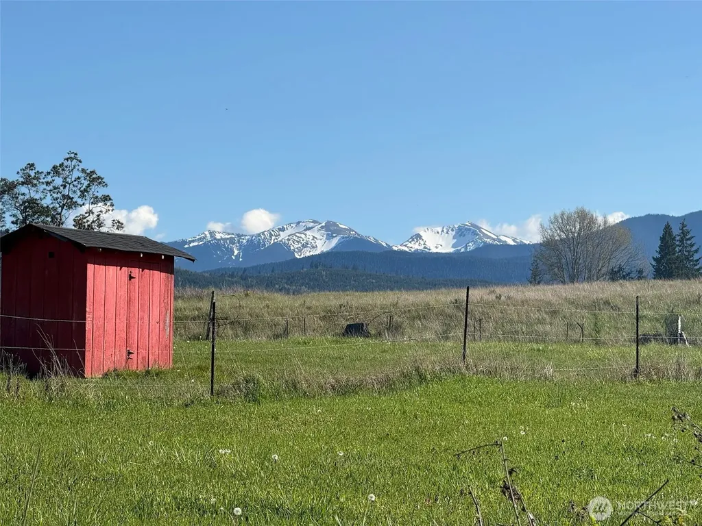 46 Cliff Robinson Lane Sequim WA 98382