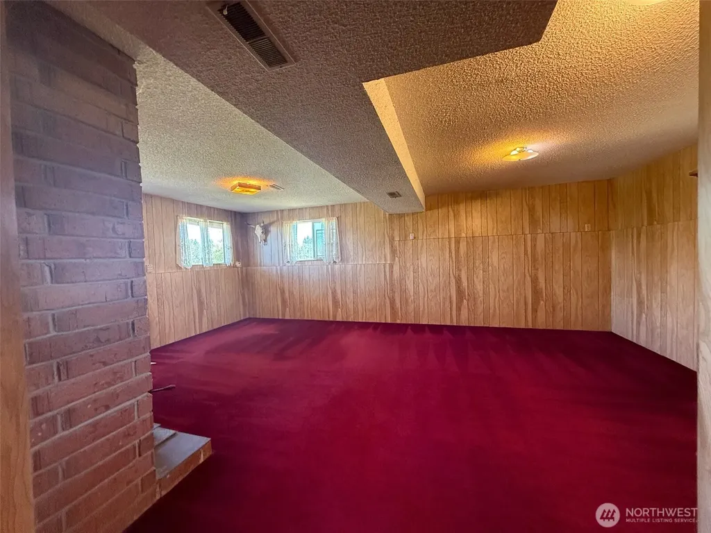 46 Cliff Robinson Lane Sequim WA 98382