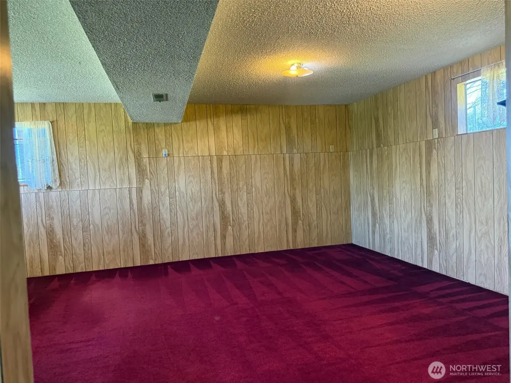 46 Cliff Robinson Lane Sequim WA 98382
