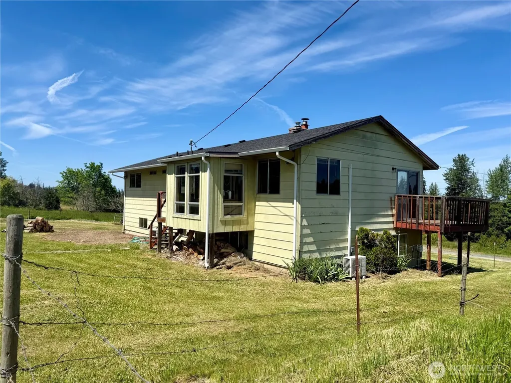 46 Cliff Robinson Lane Sequim WA 98382