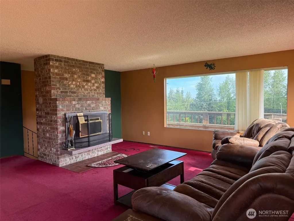 46 Cliff Robinson Lane Sequim WA 98382