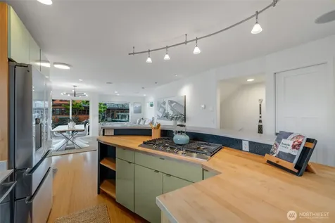 2466 Westlake Avenue N Seattle WA 98109