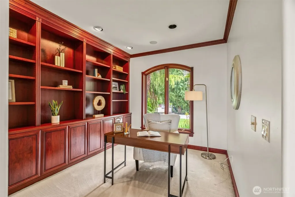 19314 94th Avenue W Edmonds WA 98020