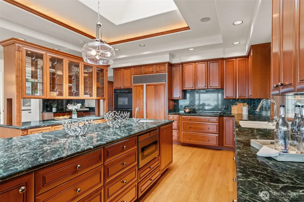 19314 94th Avenue W Edmonds WA 98020