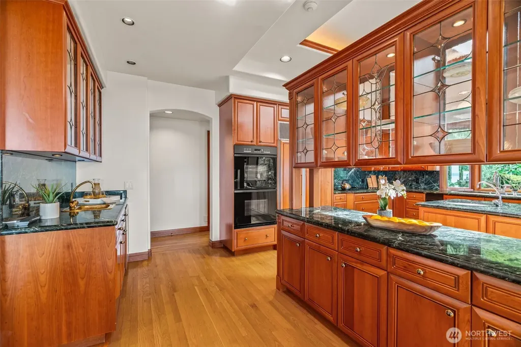 19314 94th Avenue W Edmonds WA 98020