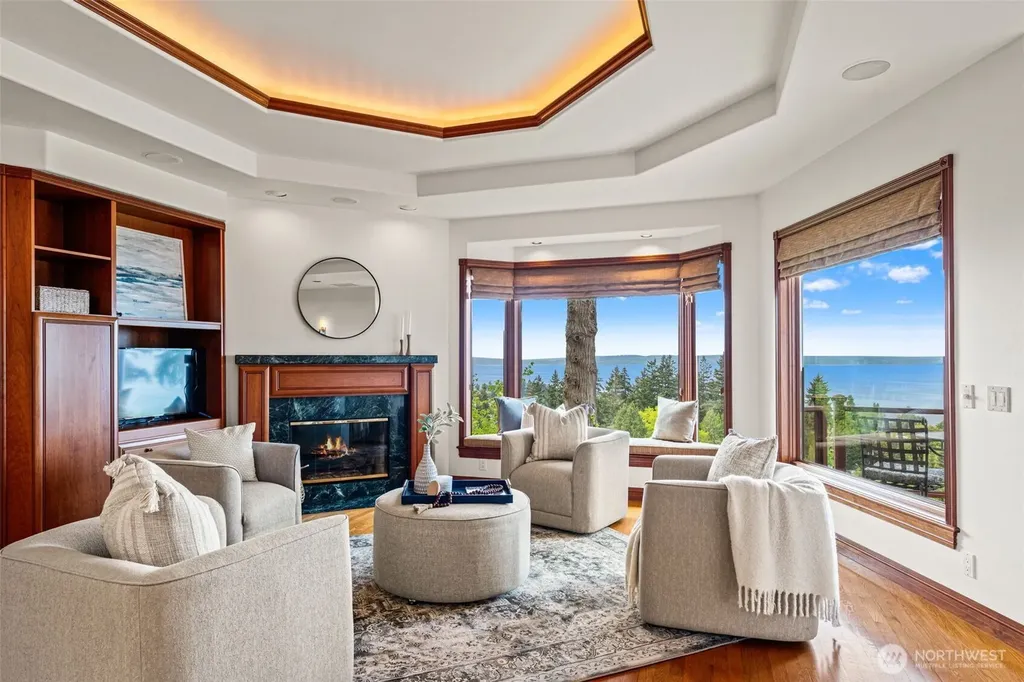 19314 94th Avenue W Edmonds WA 98020