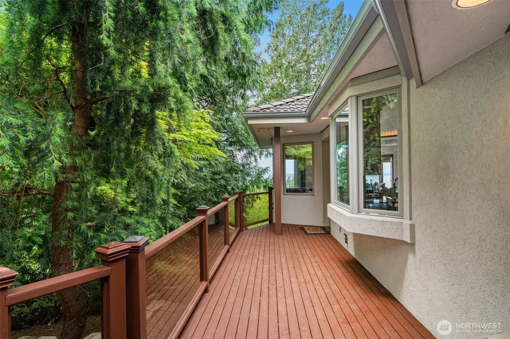 19314 94th Avenue W Edmonds WA 98020