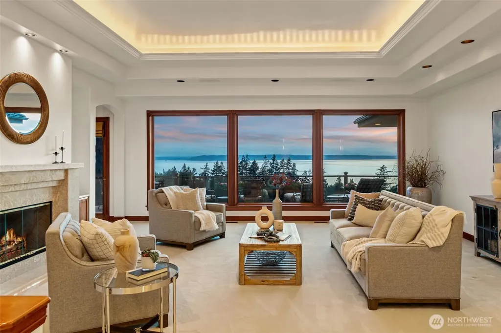 19314 94th Avenue W Edmonds WA 98020