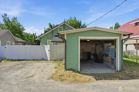 319 Cottage Avenue Cashmere WA 98815