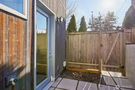 8501 14th Avenue NW Seattle WA 98117