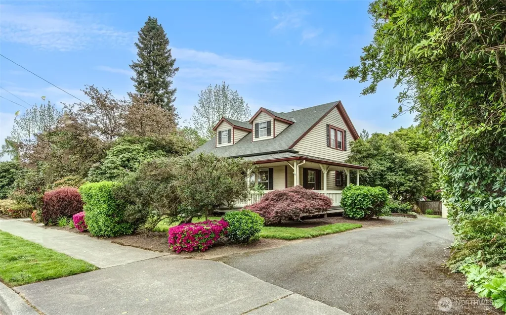654 W Main Street Monroe WA 98272