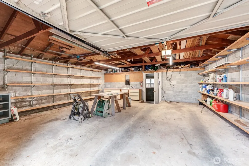 654 W Main Street Monroe WA 98272