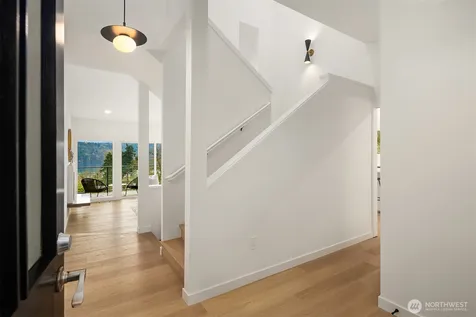 14214 Westwood Place NE Seattle WA 98125