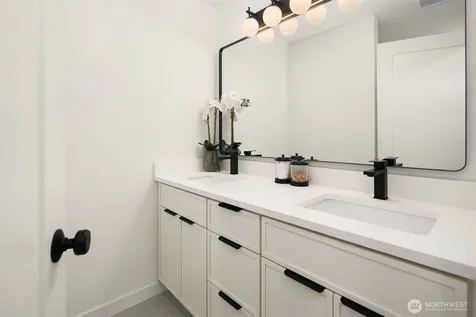 14214 Westwood Place NE Seattle WA 98125
