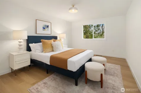 14214 Westwood Place NE Seattle WA 98125