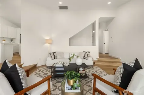 14214 Westwood Place NE Seattle WA 98125