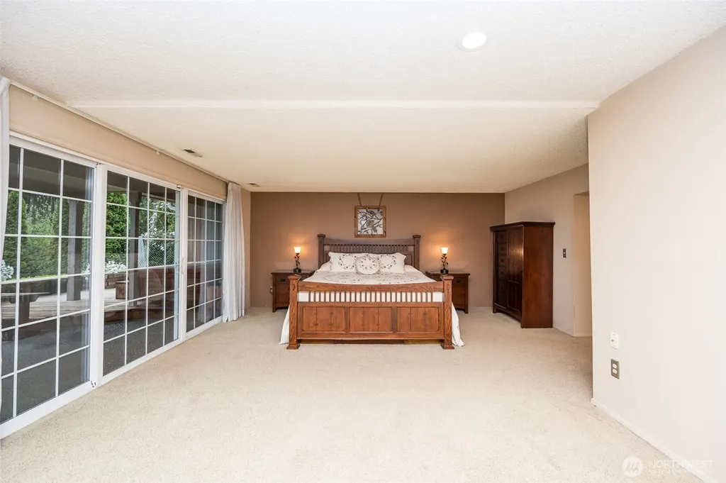 18816 51st Street E Lake Tapps WA 98391