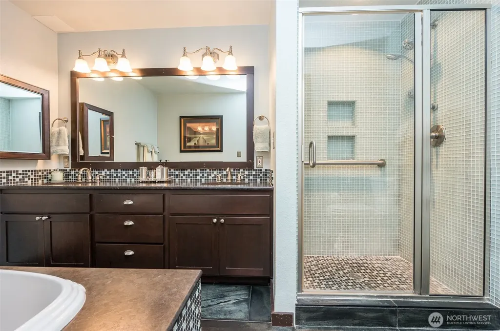 18816 51st Street E Lake Tapps WA 98391