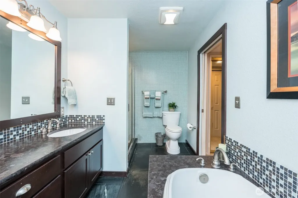 18816 51st Street E Lake Tapps WA 98391