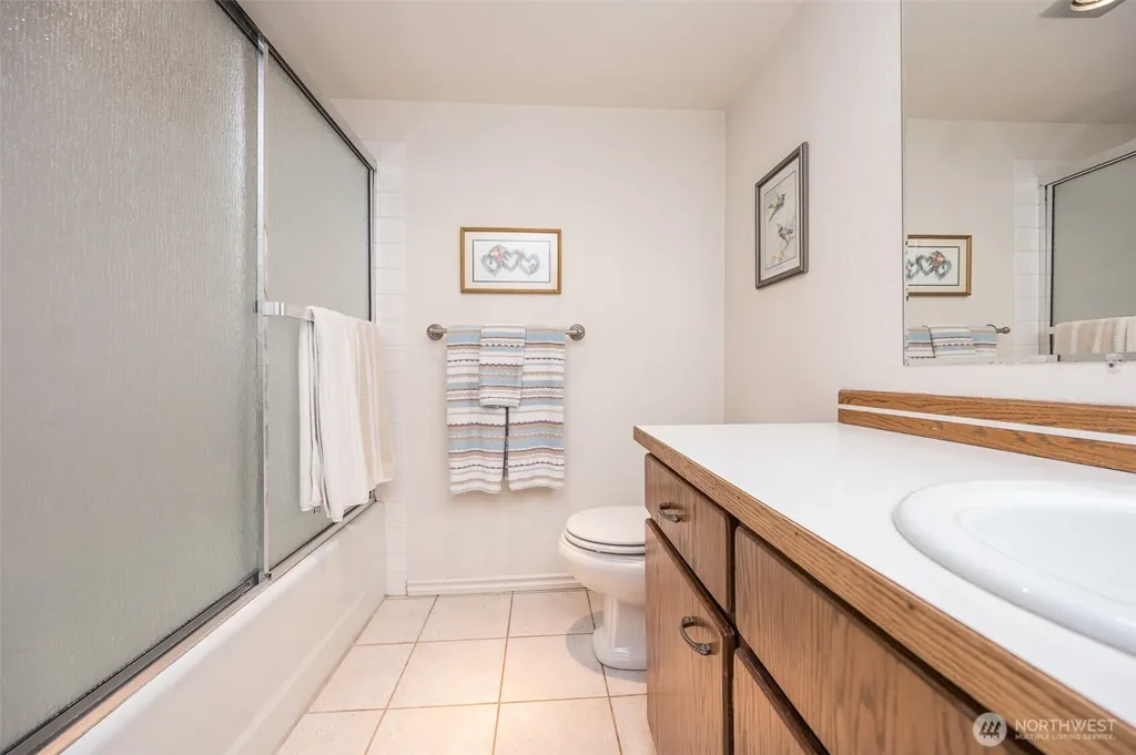 18816 51st Street E Lake Tapps WA 98391