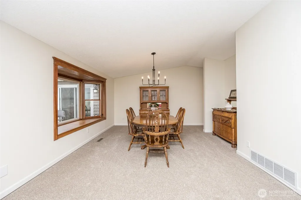 18816 51st Street E Lake Tapps WA 98391