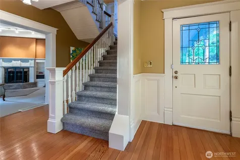 405 S 7th Mount Vernon WA 98274