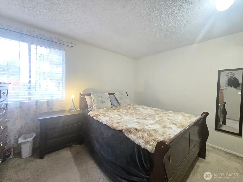 3515 S 160th Street Seatac WA 98188