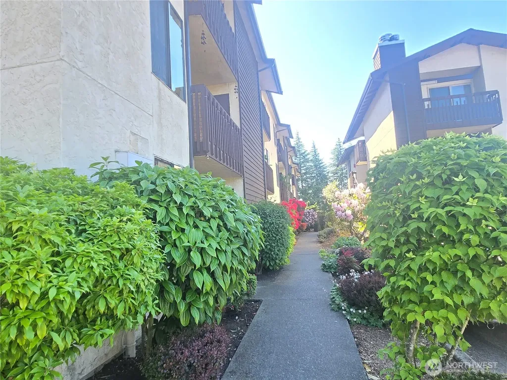 3515 S 160th Street Seatac WA 98188