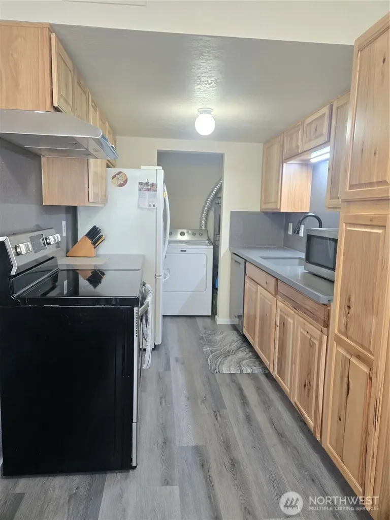 3515 S 160th Street Seatac WA 98188
