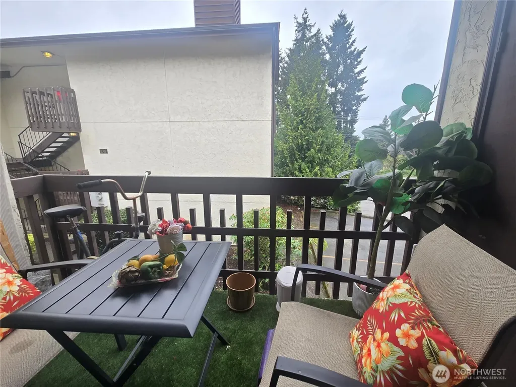 3515 S 160th Street Seatac WA 98188