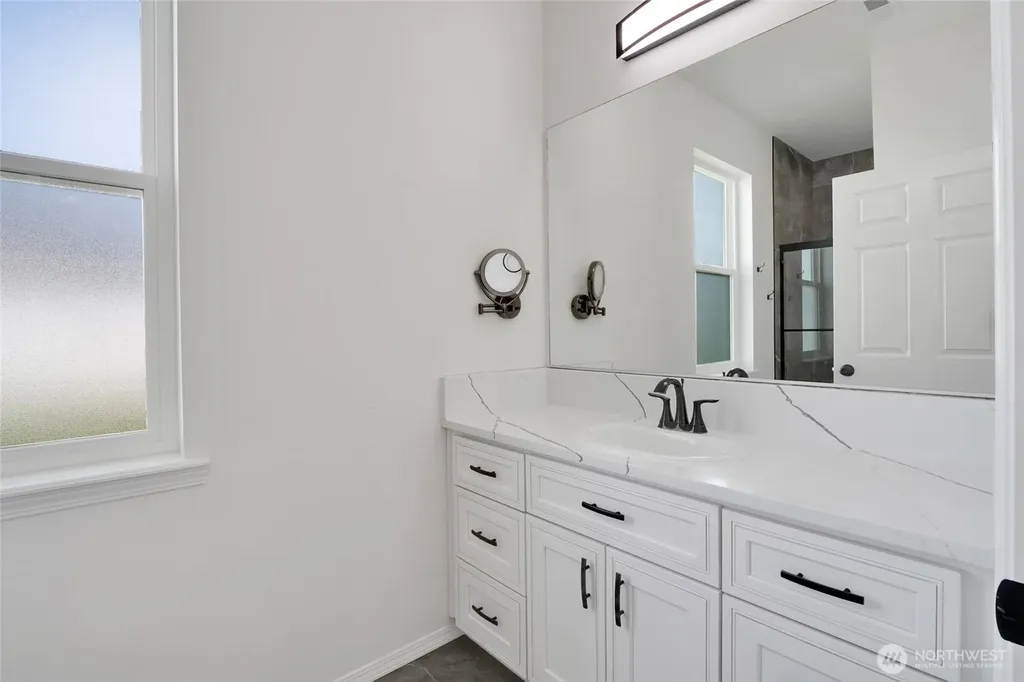 409 S Trillium Moses Lake WA 98837
