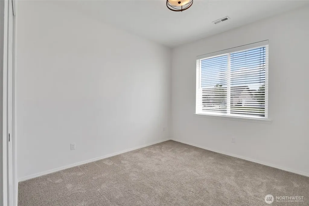 409 S Trillium Moses Lake WA 98837