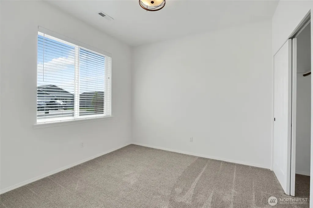 409 S Trillium Moses Lake WA 98837