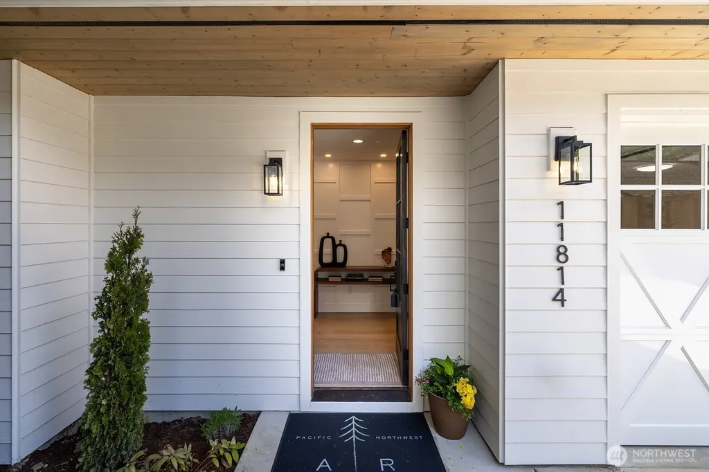 11814 NE 103rd Place Kirkland WA 98033