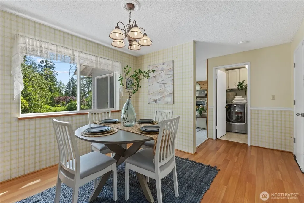 2006 245th Avenue SE Sammamish WA 98075
