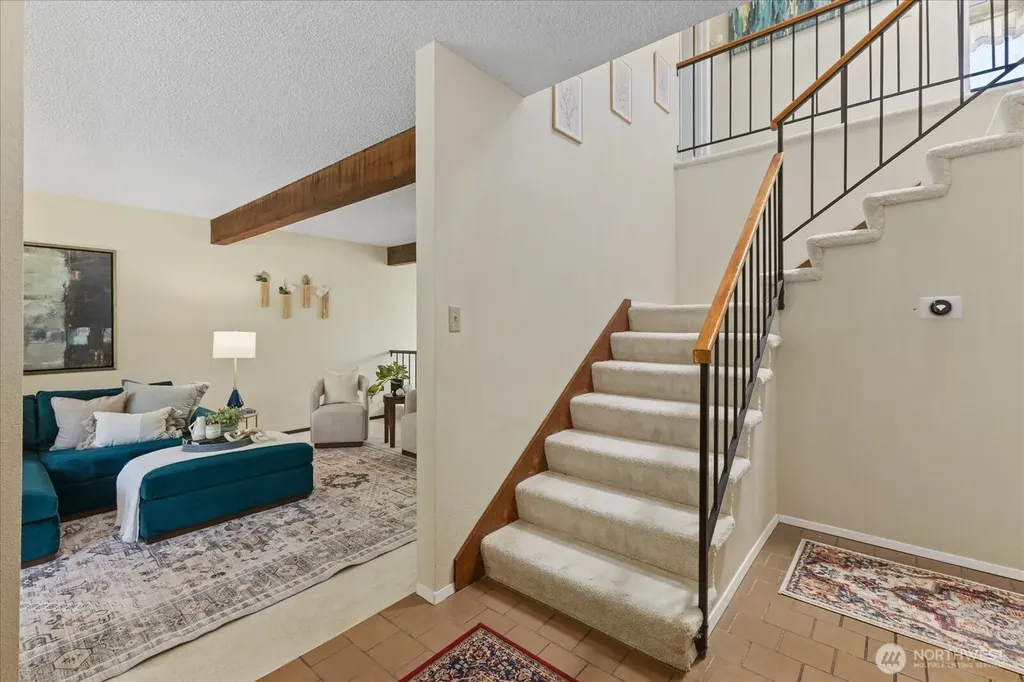 2006 245th Avenue SE Sammamish WA 98075