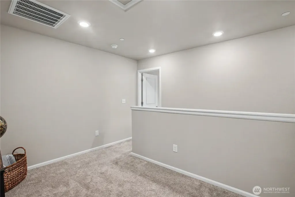 3340 Hoffman Hill Boulevard Dupont WA 98327