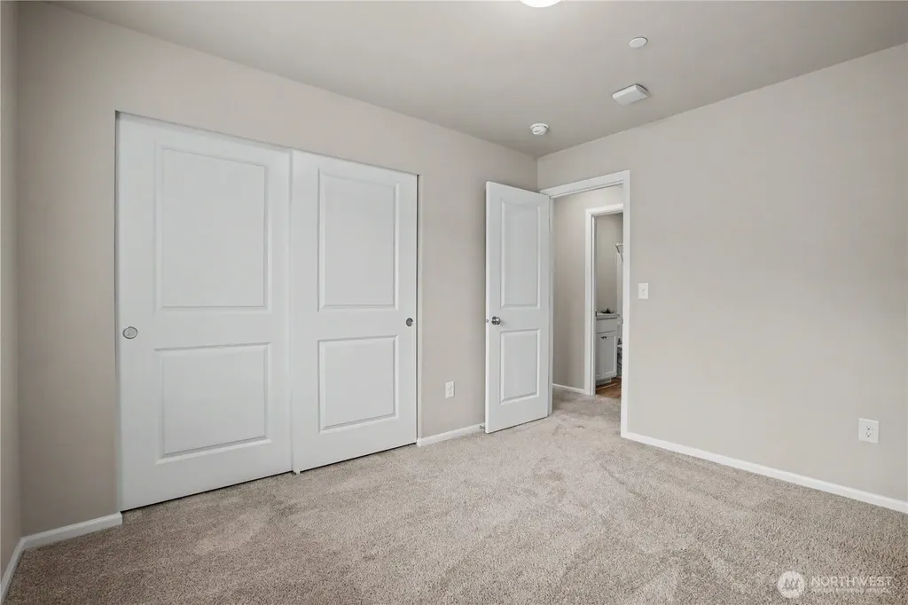 3340 Hoffman Hill Boulevard Dupont WA 98327