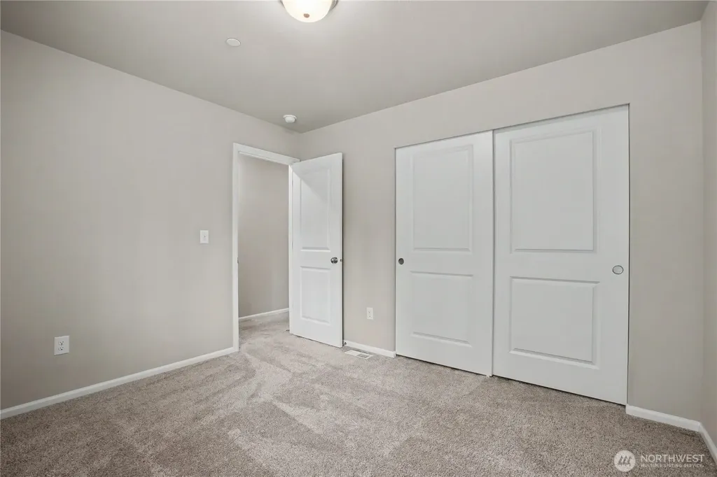 3340 Hoffman Hill Boulevard Dupont WA 98327