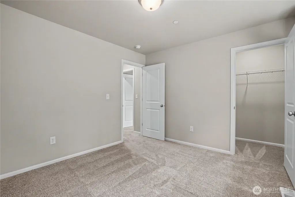 3340 Hoffman Hill Boulevard Dupont WA 98327