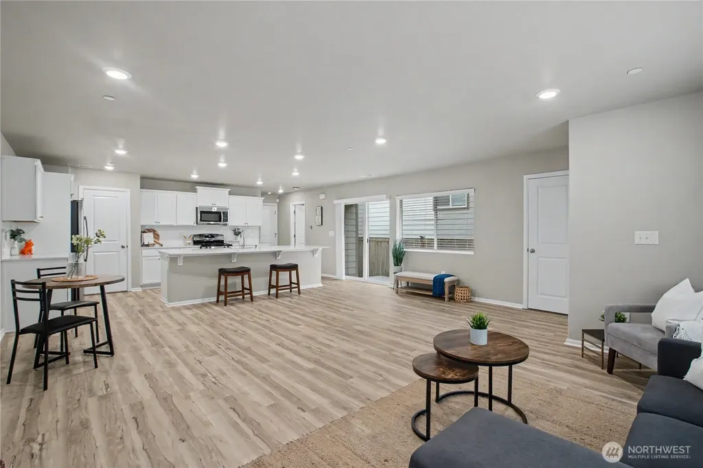 3340 Hoffman Hill Boulevard Dupont WA 98327