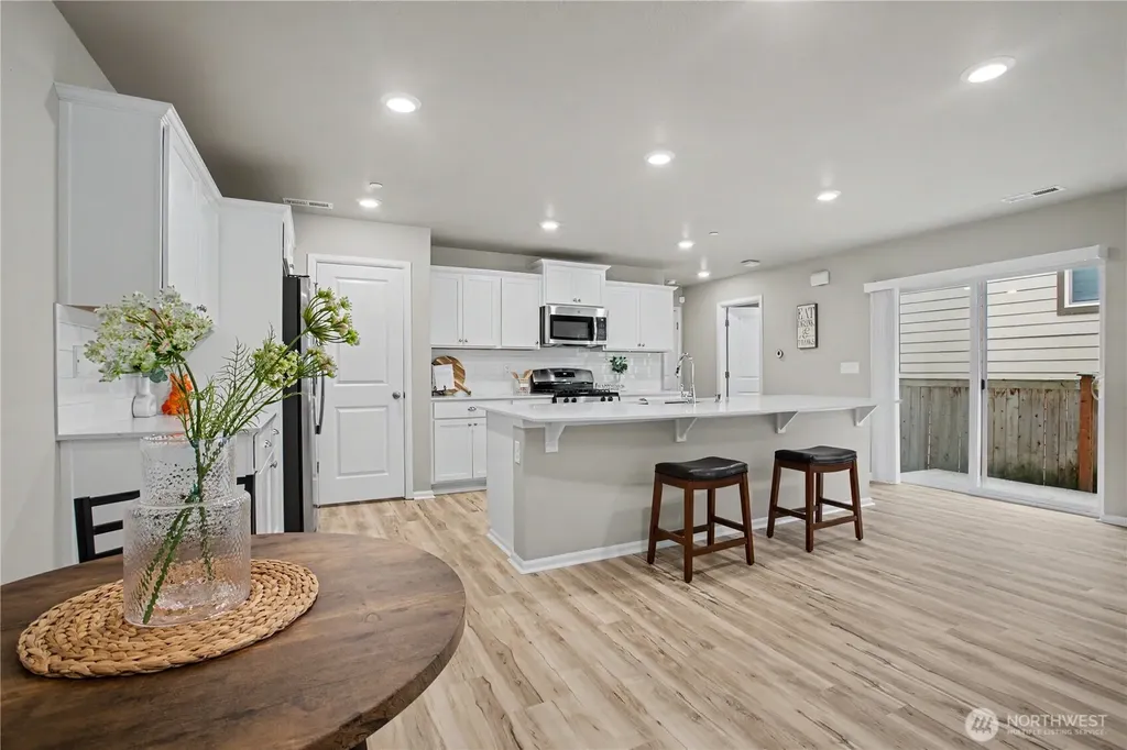 3340 Hoffman Hill Boulevard Dupont WA 98327