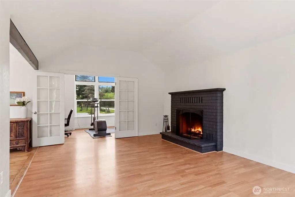 25919 Orting Kapowsin Highway E Graham WA 98338