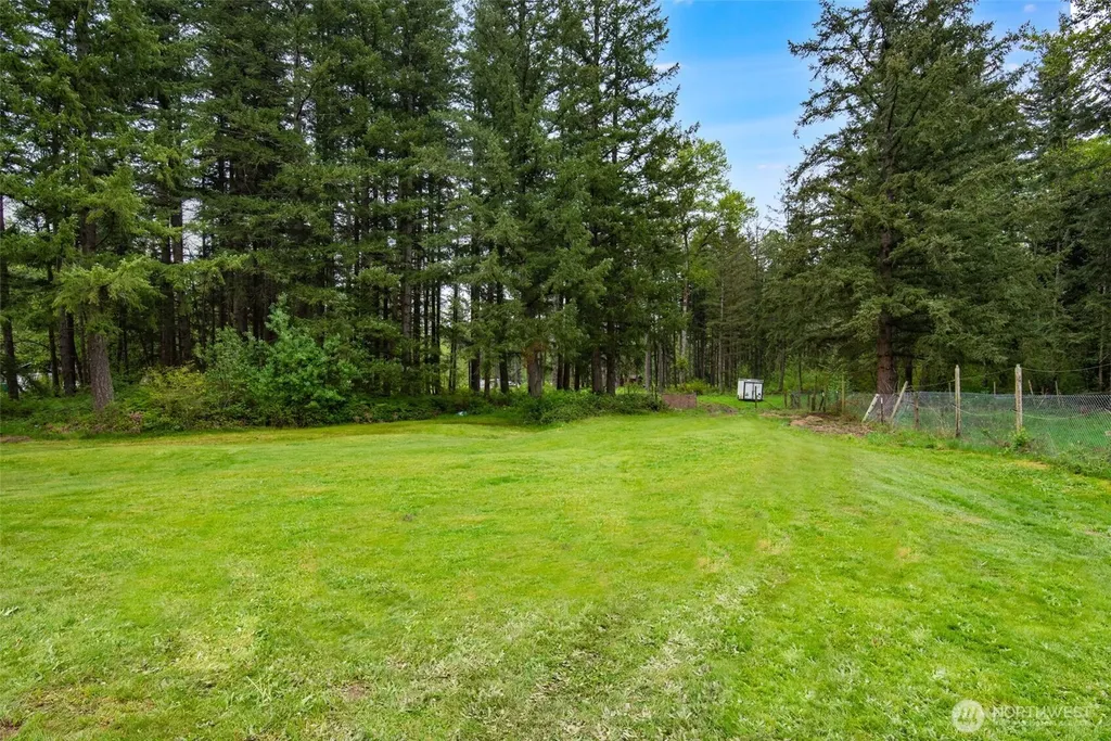 25919 Orting Kapowsin Highway E Graham WA 98338